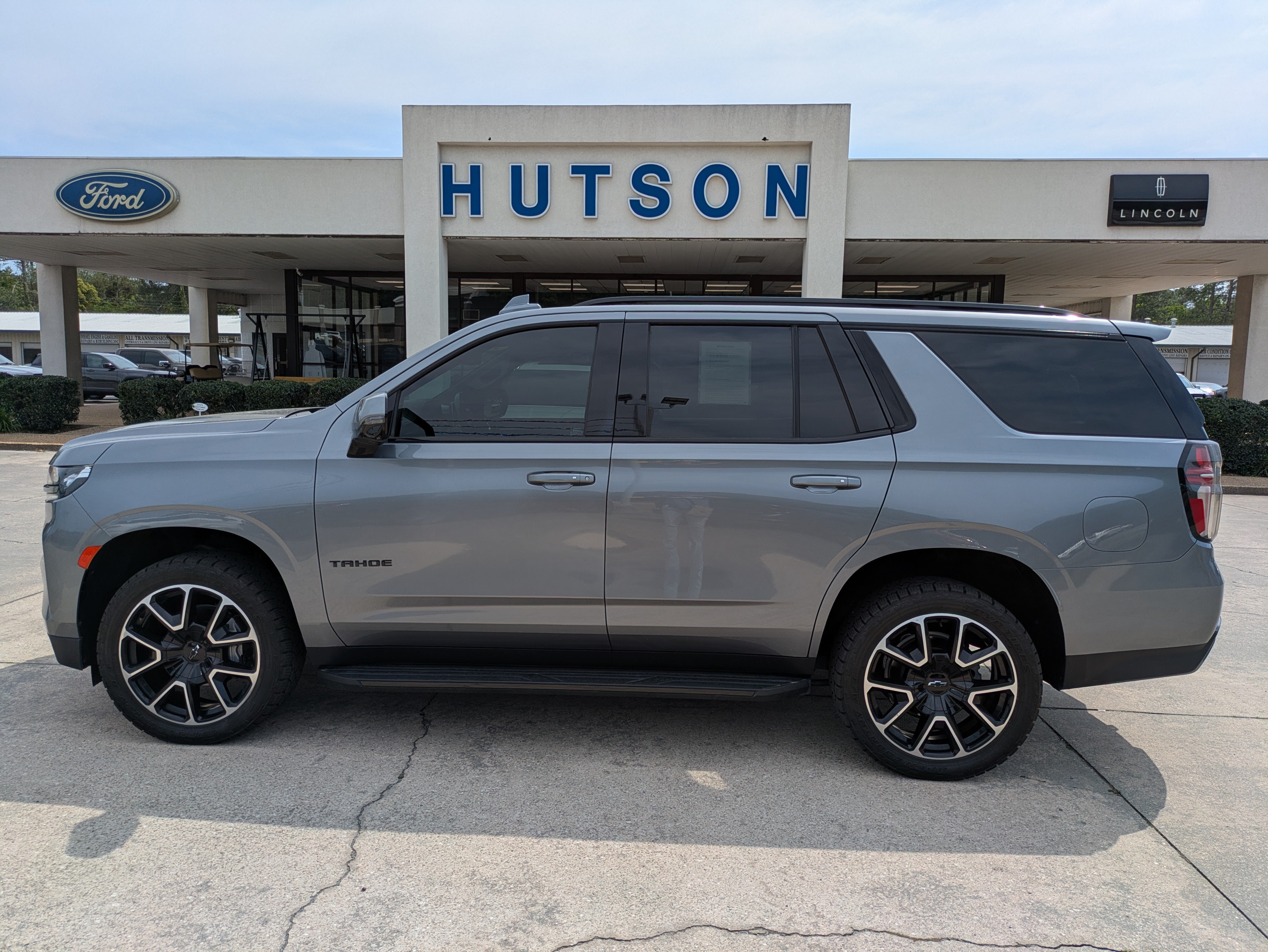 Used 2021 Chevrolet Tahoe RST w/ Luxury Package