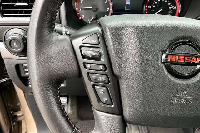 Used 2021 Nissan Titan PRO-4X w/ Pro-4x Convenience Package image 10