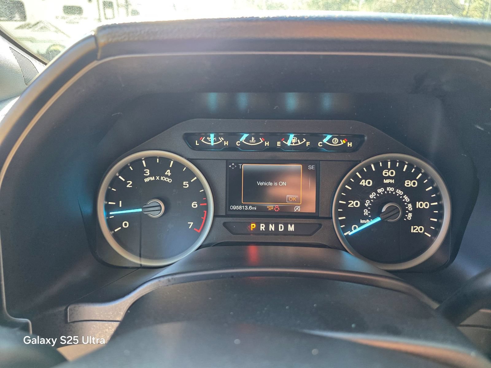 Used 2019 Ford F150 XLT w/ Equipment Group 302A Luxury AWD/4WD image 17