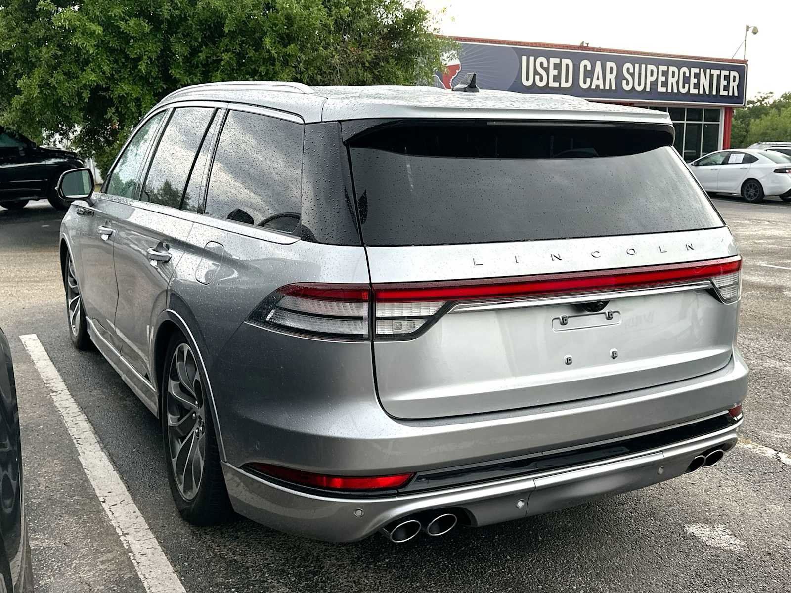 Used 2022 Lincoln Aviator Grand Touring w/ Equipment Group 301A AWD/4WD image 6