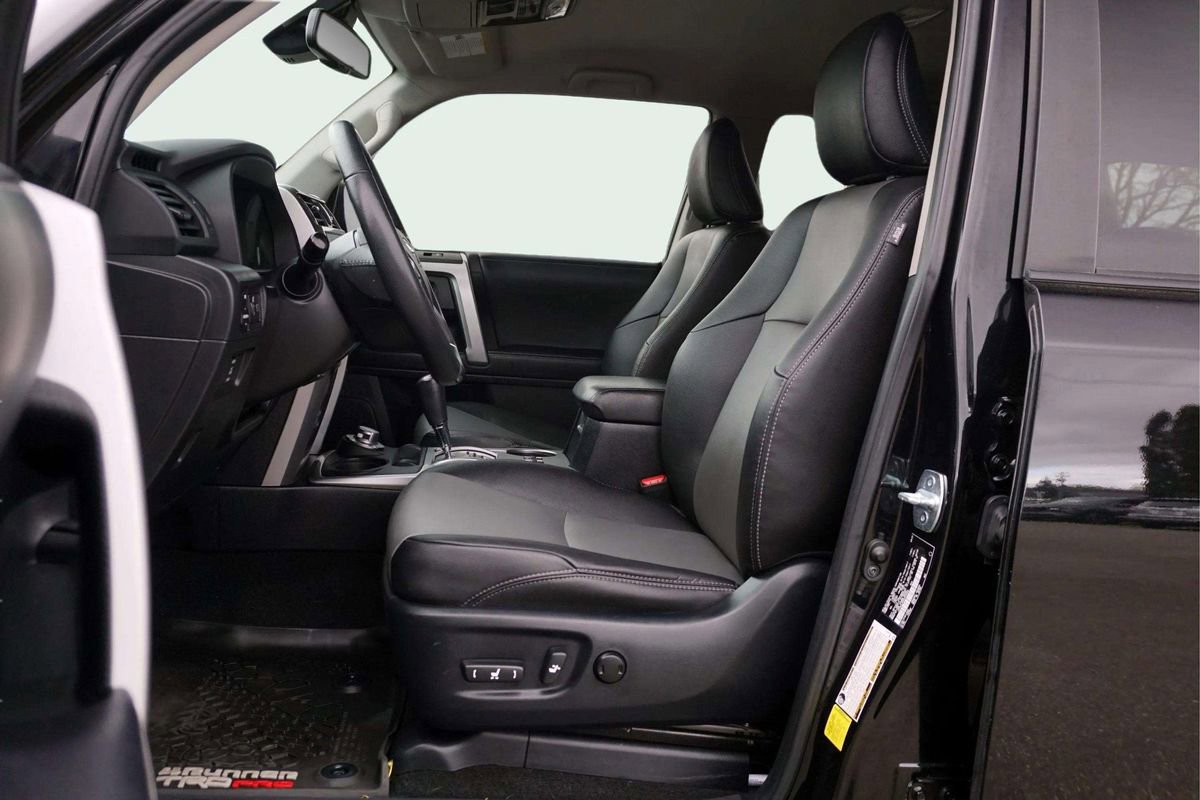 Used 2021 Toyota 4Runner SR5 Premium AWD/4WD image 18
