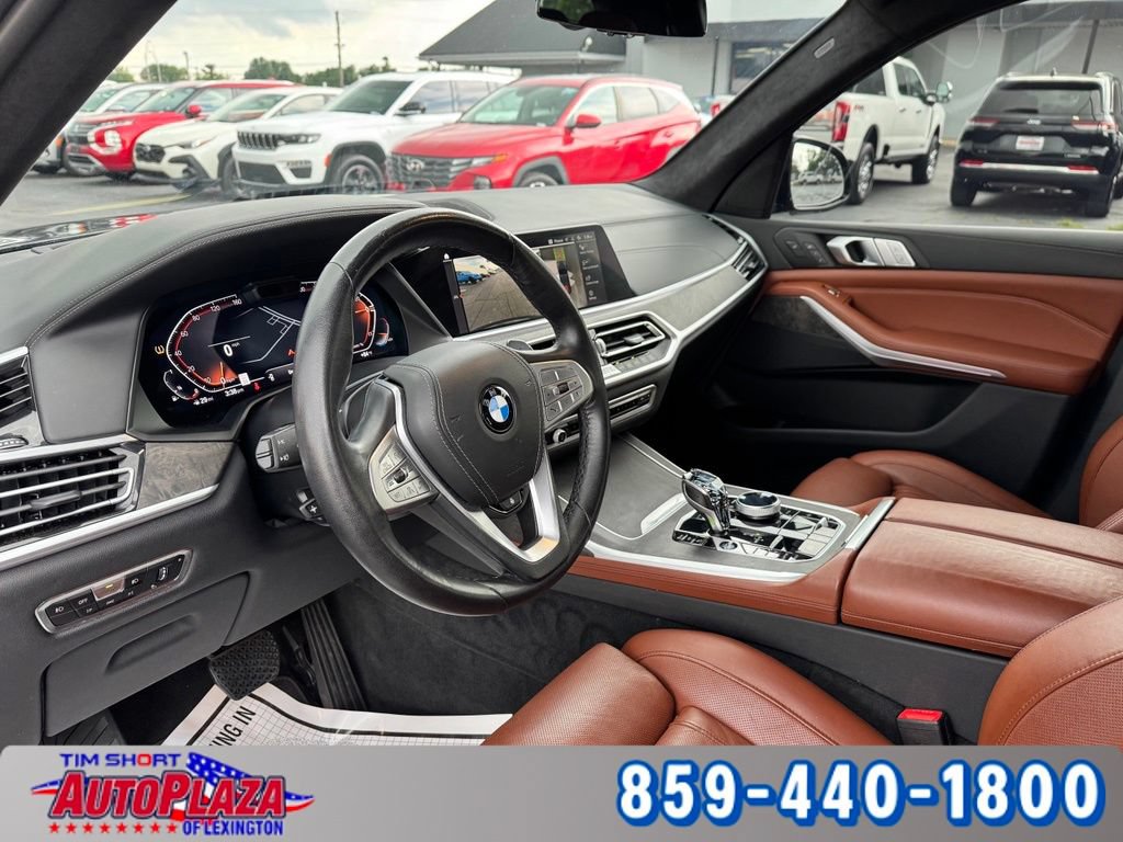 Used 2022 BMW X7 xDrive40i w/ Executive Package AWD/4WD image 3
