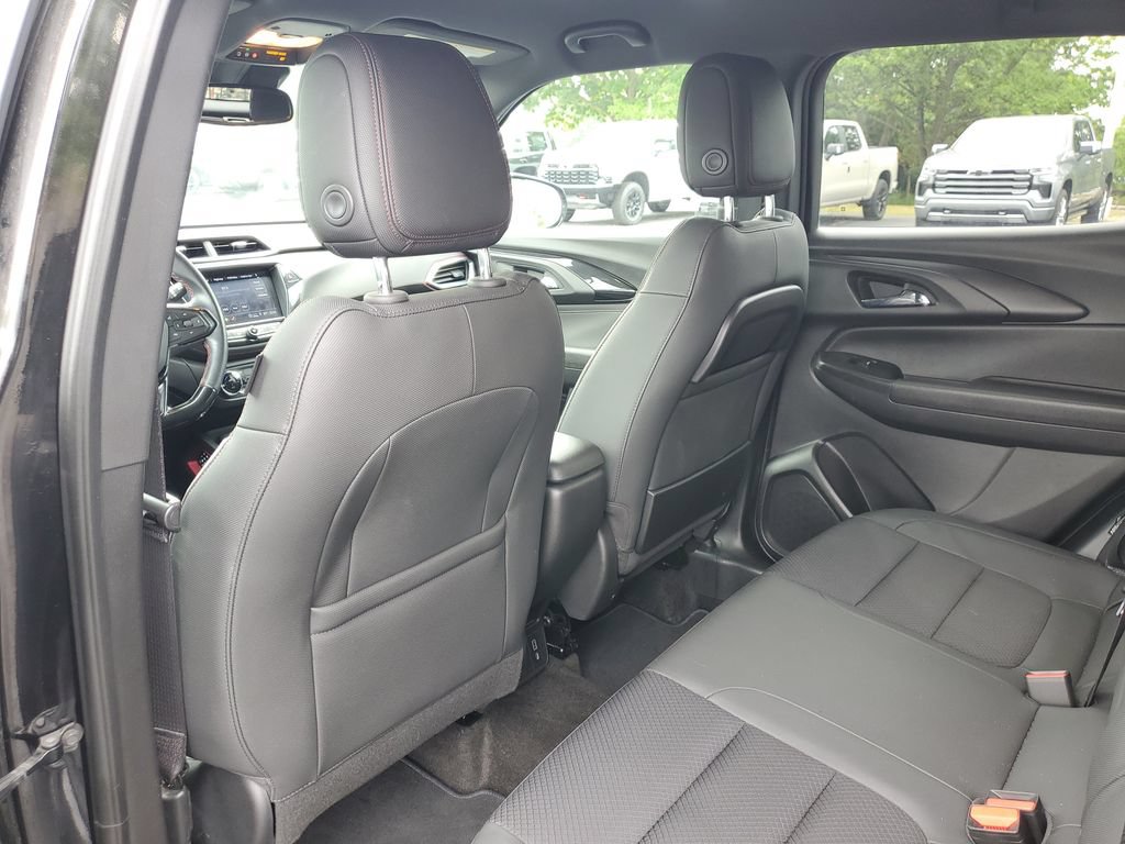 Used 2021 Chevrolet TrailBlazer RS w/ Technology Package AWD/4WD image 29