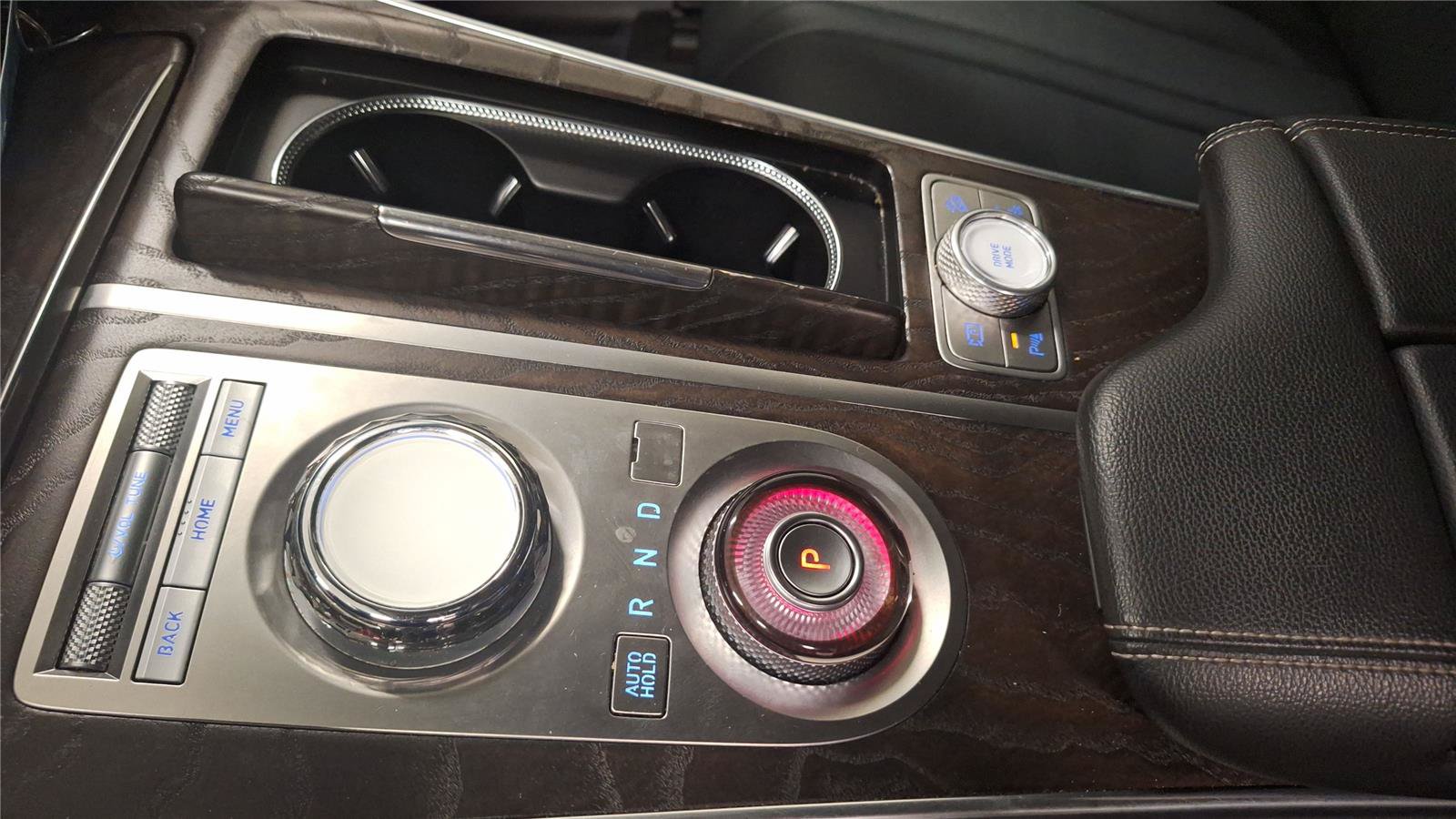 Used 2024 Genesis GV80 2.5T AWD/4WD image 19