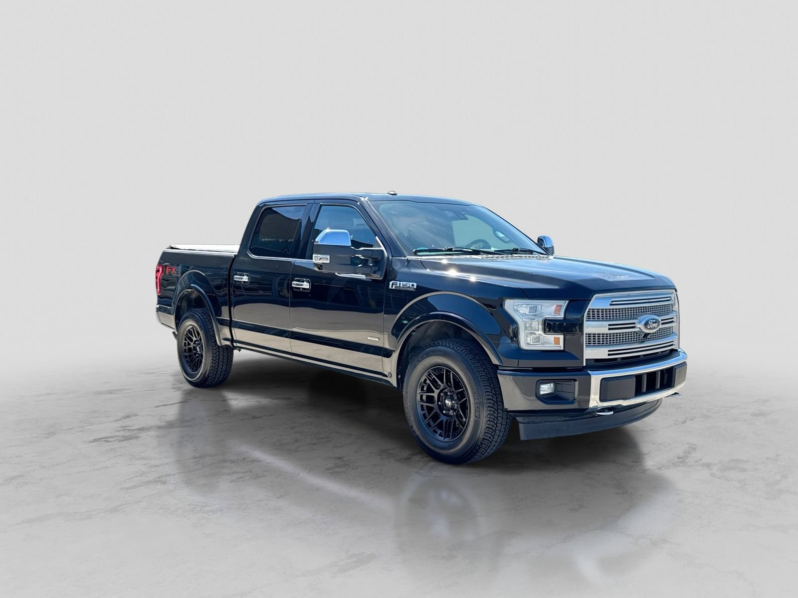 Used 2017 Ford F150 Platinum w/ Equipment Group 701A Luxury AWD/4WD image 10