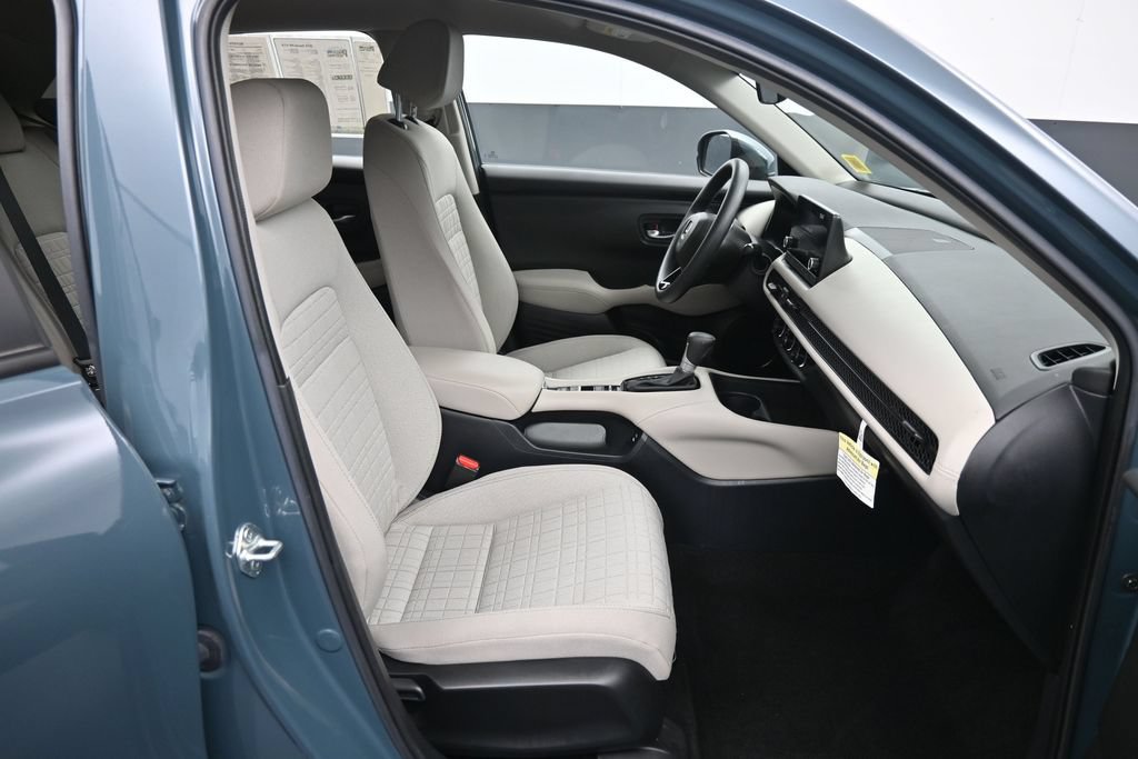 Certified 2025 Honda HR-V LX image 23