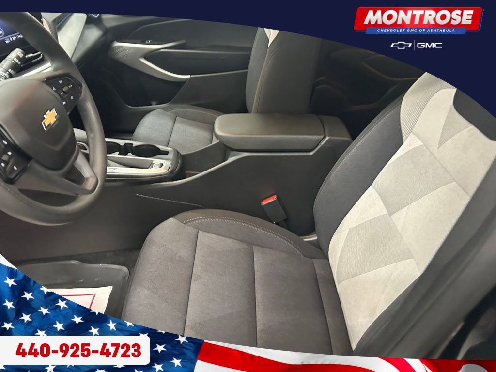 Used 2024 Chevrolet Trax LS image 11