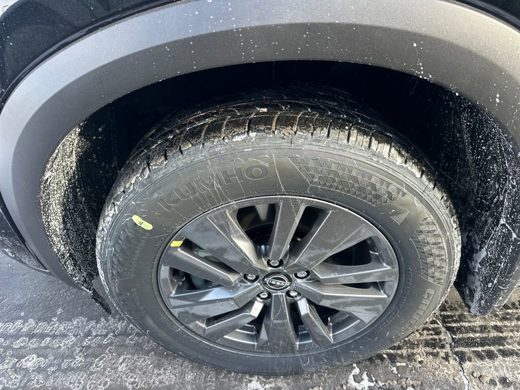 New 2026 Nissan Pathfinder SV image 34