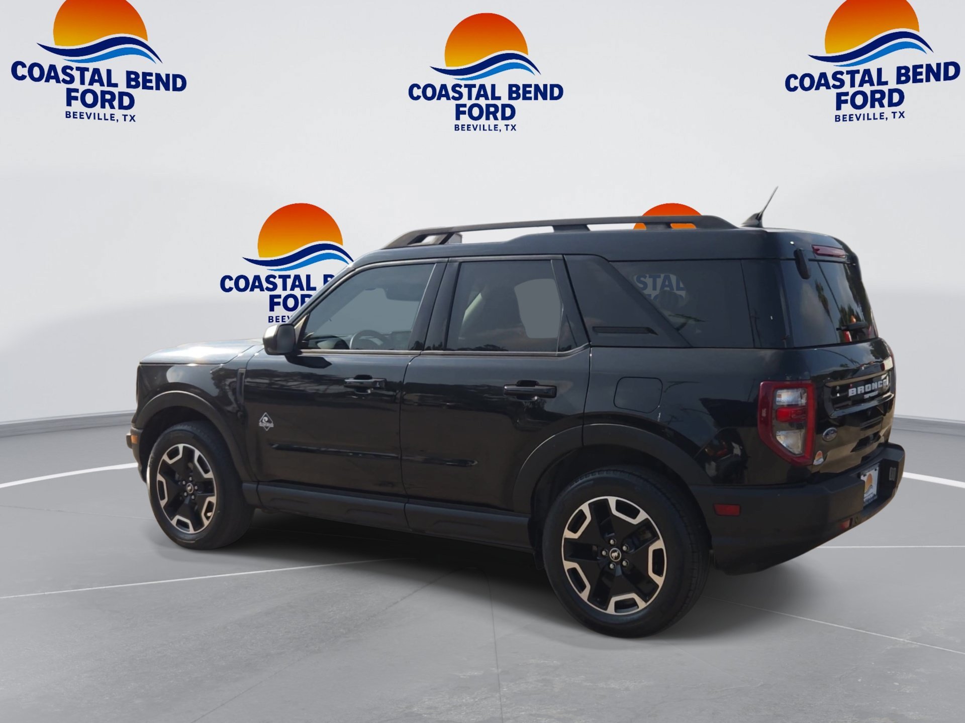 Used 2023 Ford Bronco Sport Outer Banks AWD/4WD image 6
