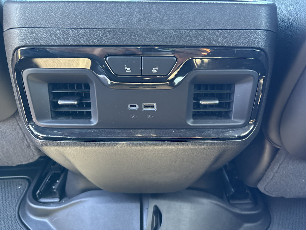 Used 2024 GMC Sierra 2500 AT4X AWD/4WD image 18