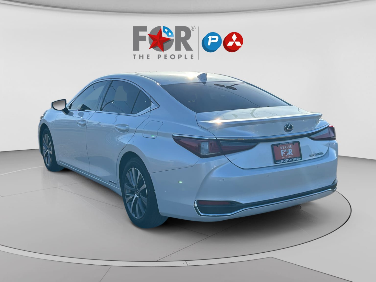 Used 2019 Lexus ES 300h FWD image 3