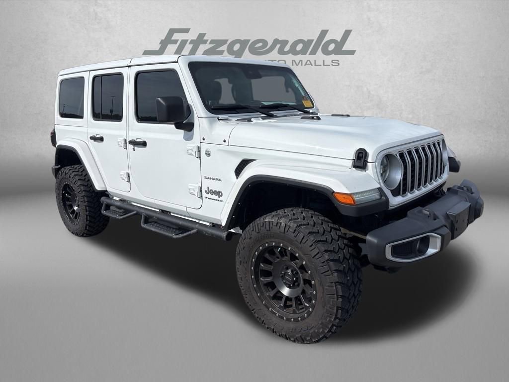 Used 2024 Jeep Wrangler Unlimited Sahara AWD/4WD image 7