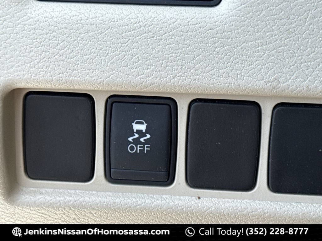 Used 2016 Nissan Murano SV FWD image 35