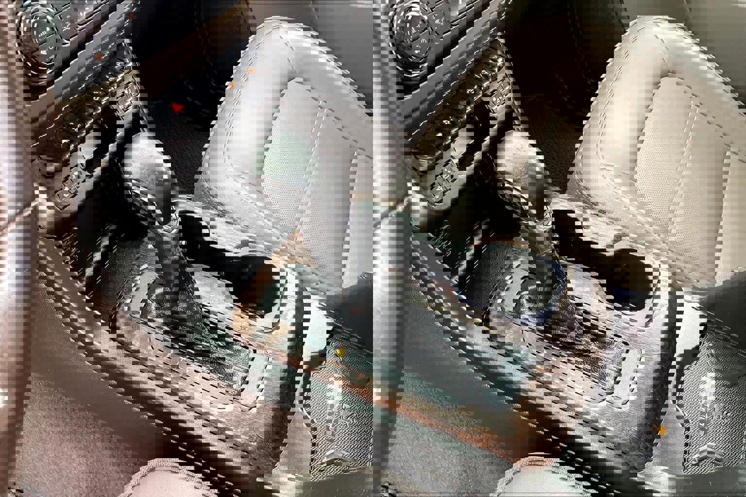 Used 2022 GMC Canyon Denali image 12