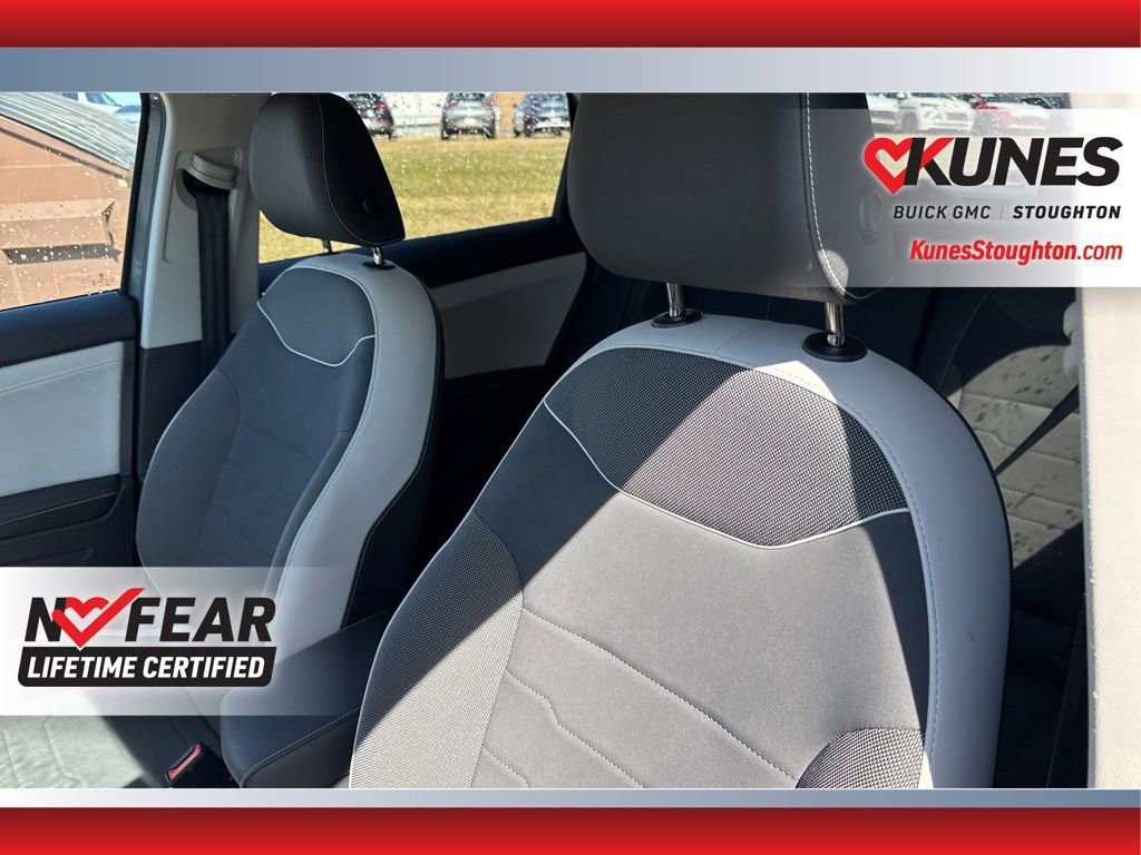 Used 2025 Volkswagen Taos SE AWD/4WD image 23