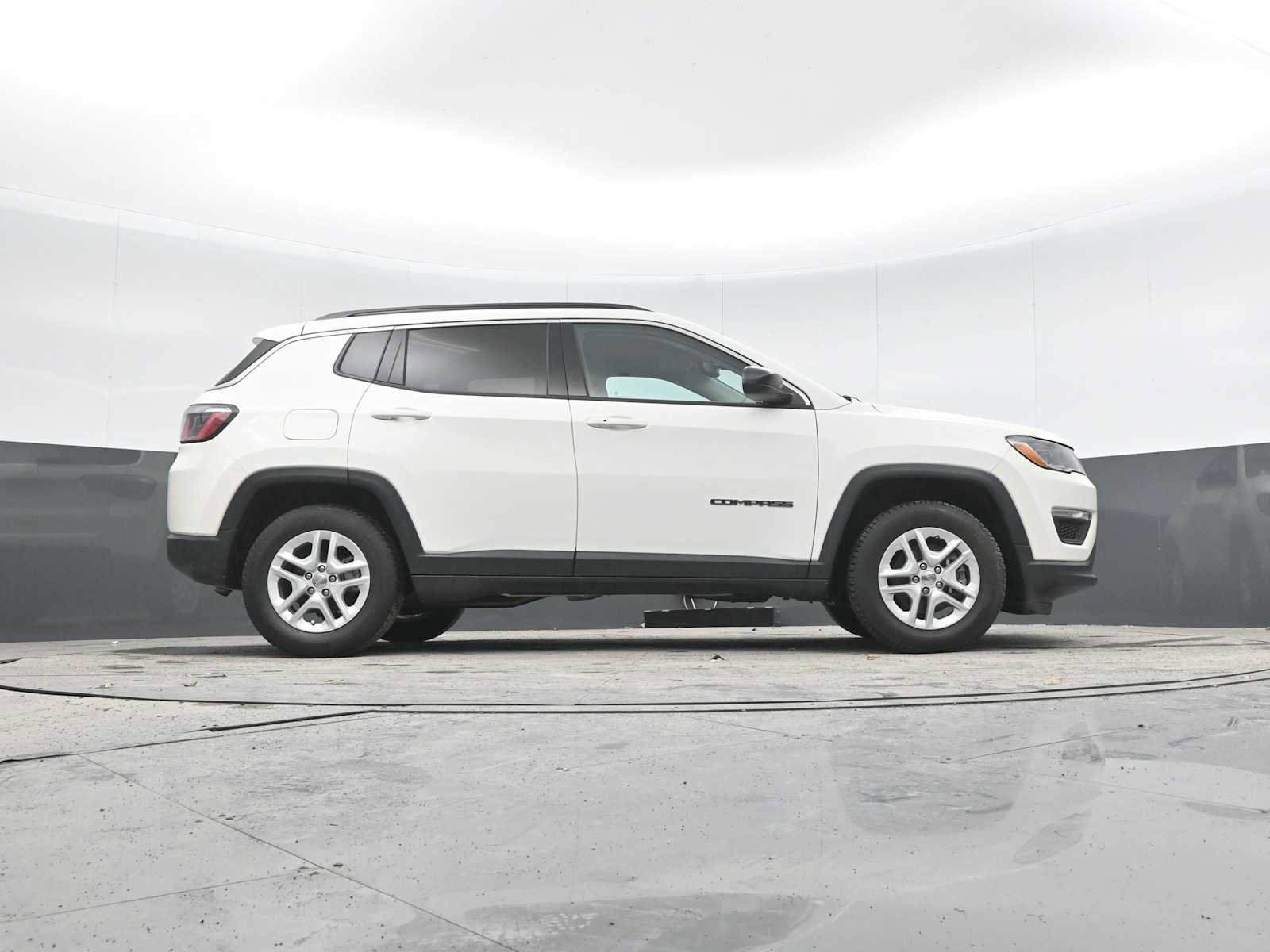 Used 2020 Jeep Compass Sport w/ Tech Group image 30