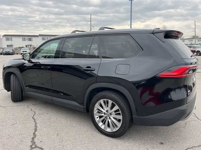 Used 2024 Toyota Grand Highlander AWD image 4