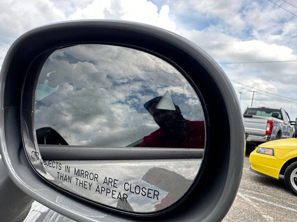 Used 2023 Dodge Challenger SRT Hellcat Redeye image 5