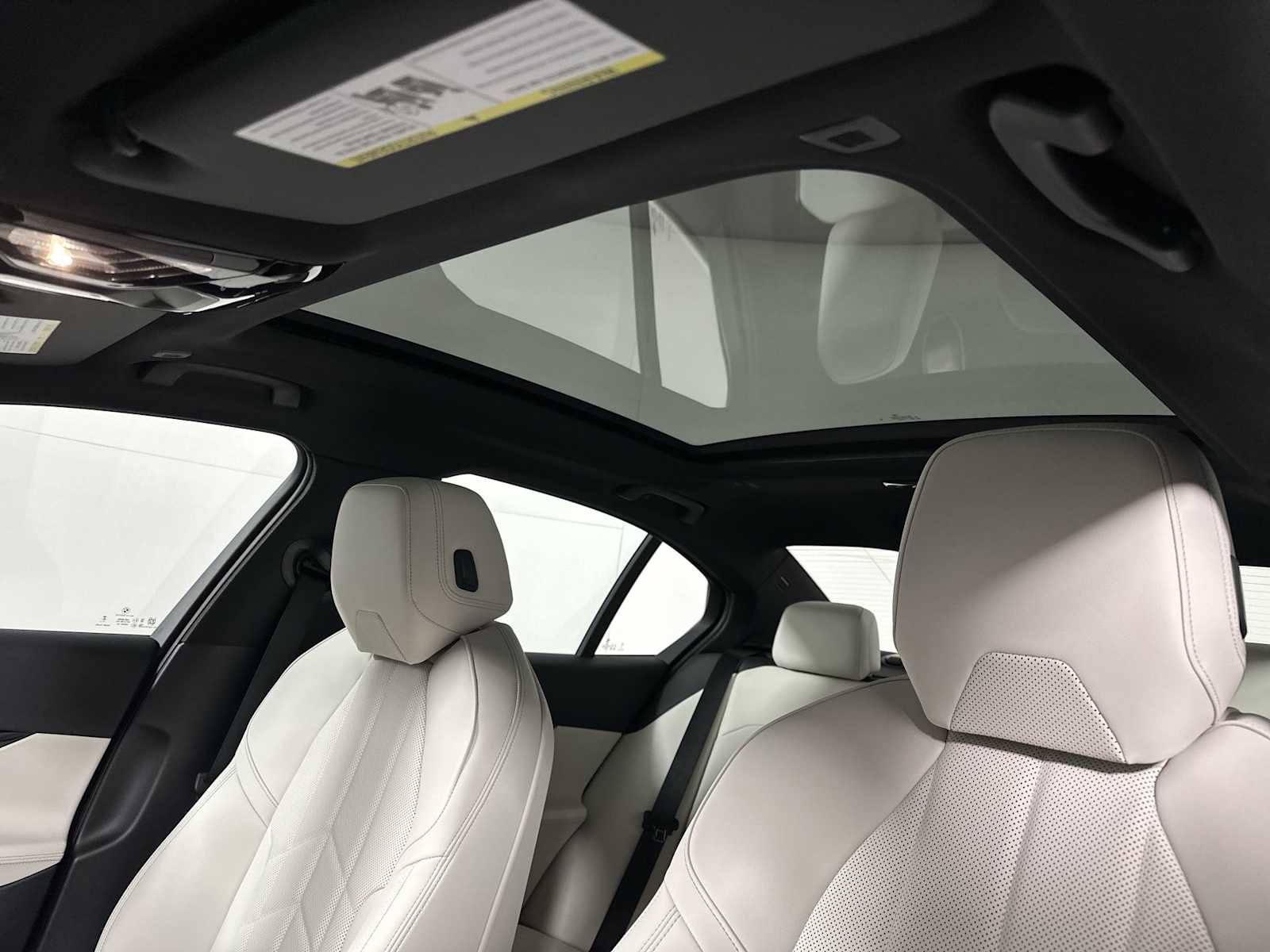 New 2026 BMW 530i xDrive image 18