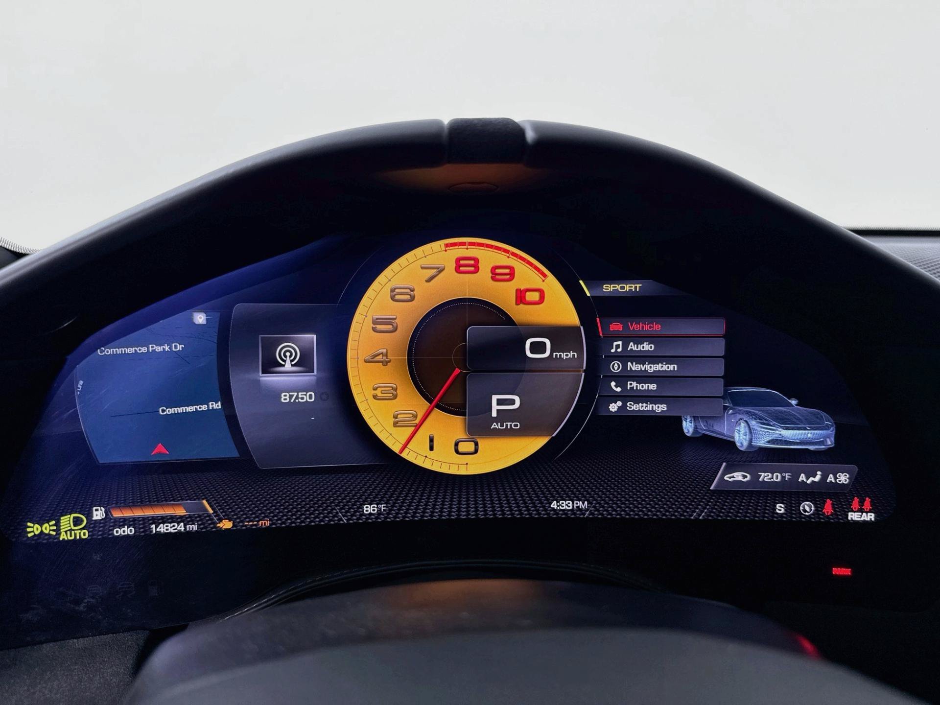Used 2021 Ferrari Roma RWD image 13