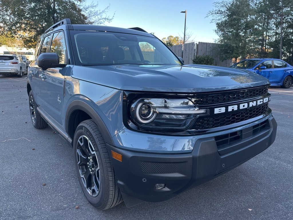 Used 2025 Ford Bronco Sport Outer Banks w/ Outer Banks Tech Package+ image 1
