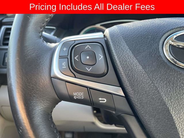 Used 2017 Toyota Camry XLE w/ Moonroof Package FWD image 26