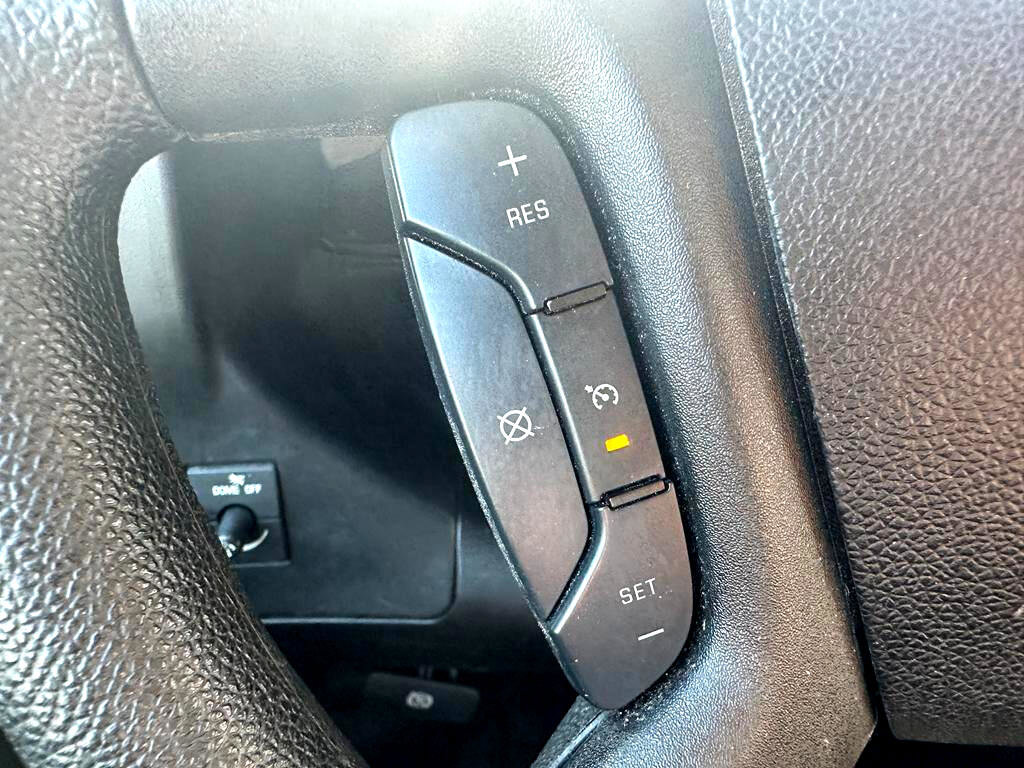 Used 2024 Chevrolet Express 2500 w/ Driver Convenience Package image 20