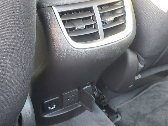 Certified 2017 Chevrolet Malibu LT image 20