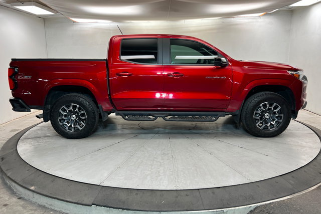 Used 2024 Chevrolet Colorado Z71 w/ Z71 Convenience Package 2 AWD/4WD image 6