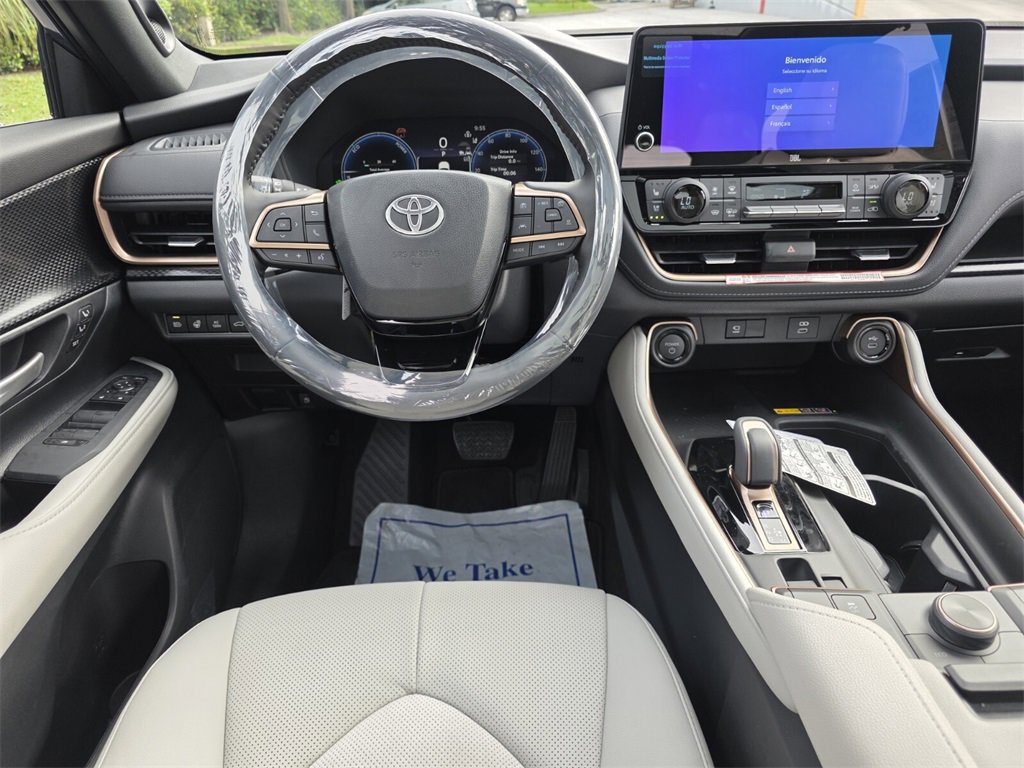 New 2026 Toyota Grand Highlander AWD Hybrid image 7