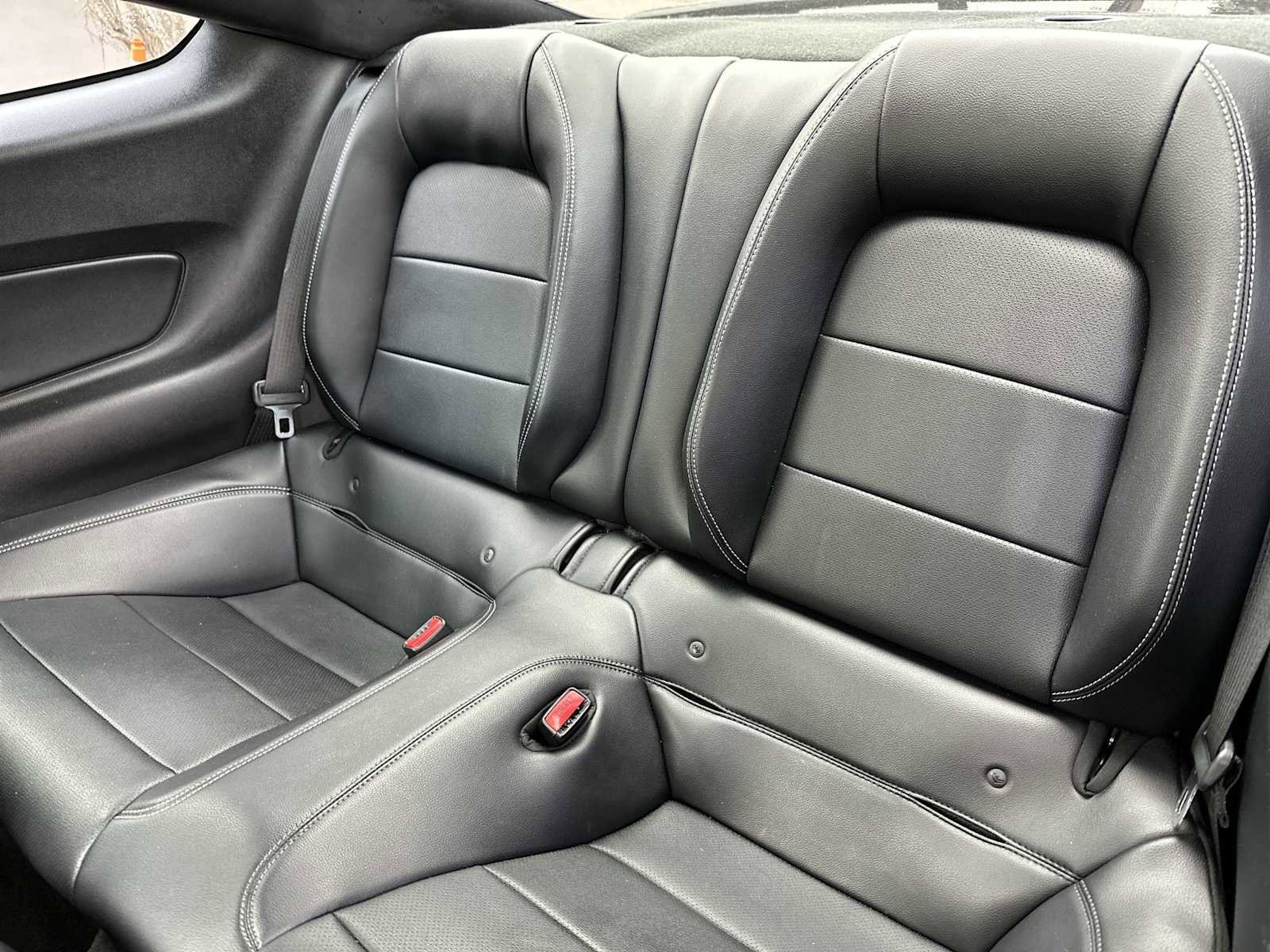 Used 2017 Ford Mustang Premium image 17