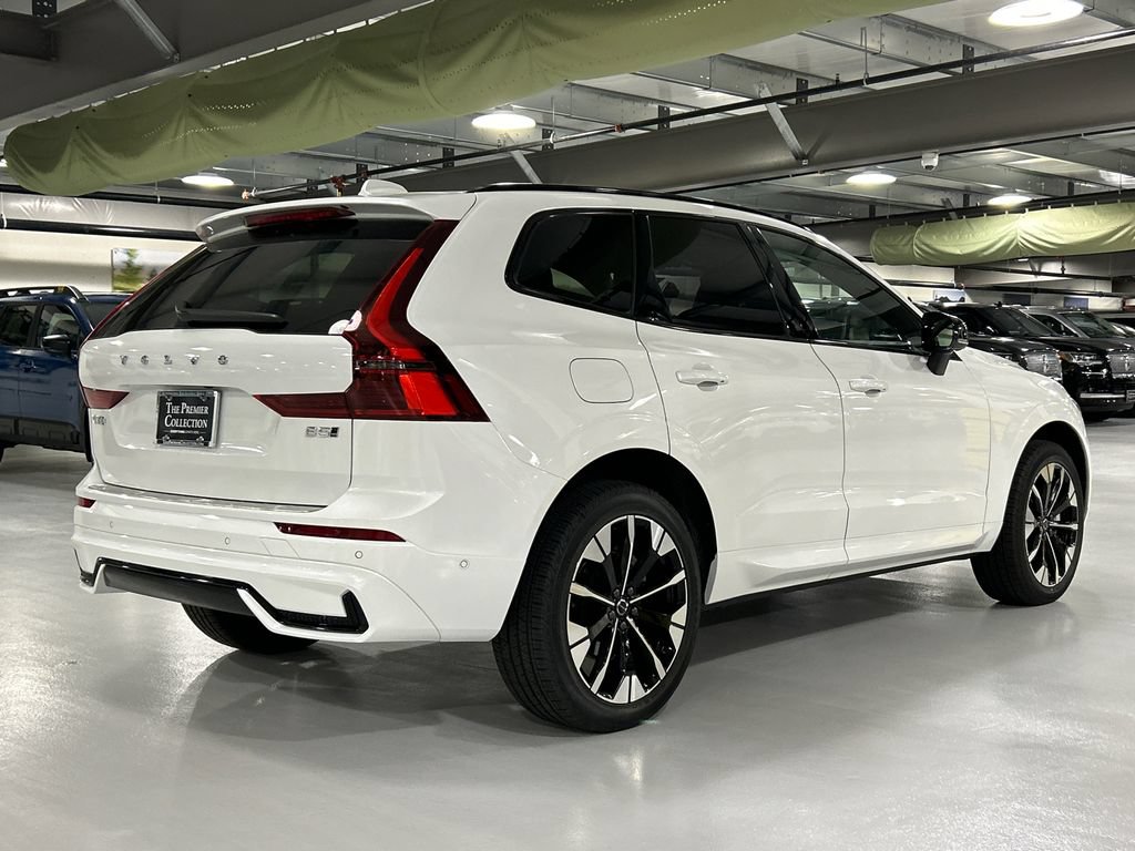 Used 2026 Volvo XC60 B5 Plus w/ Protection Package Premier AWD/4WD image 2