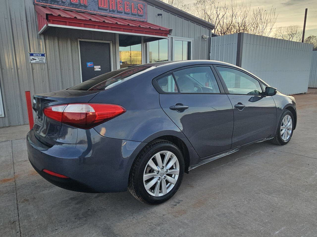 Used 2014 Kia Forte LX w/ Popular Package image 5