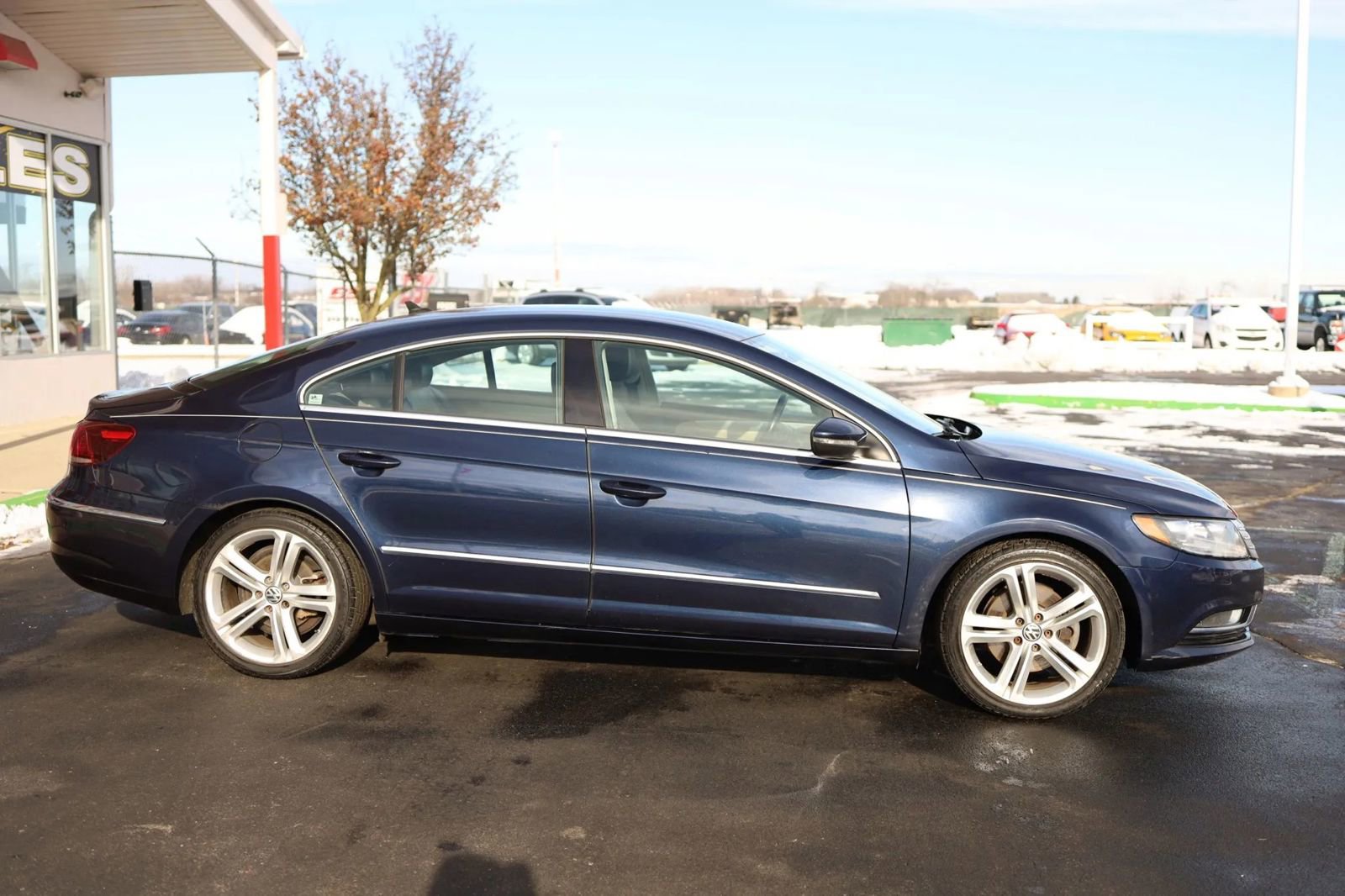 Used 2013 Volkswagen CC R-Line image 4