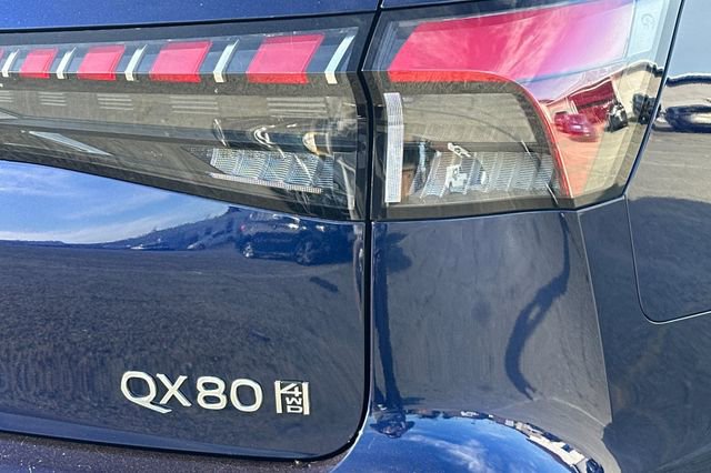 Used 2025 INFINITI QX80 Sensory image 37
