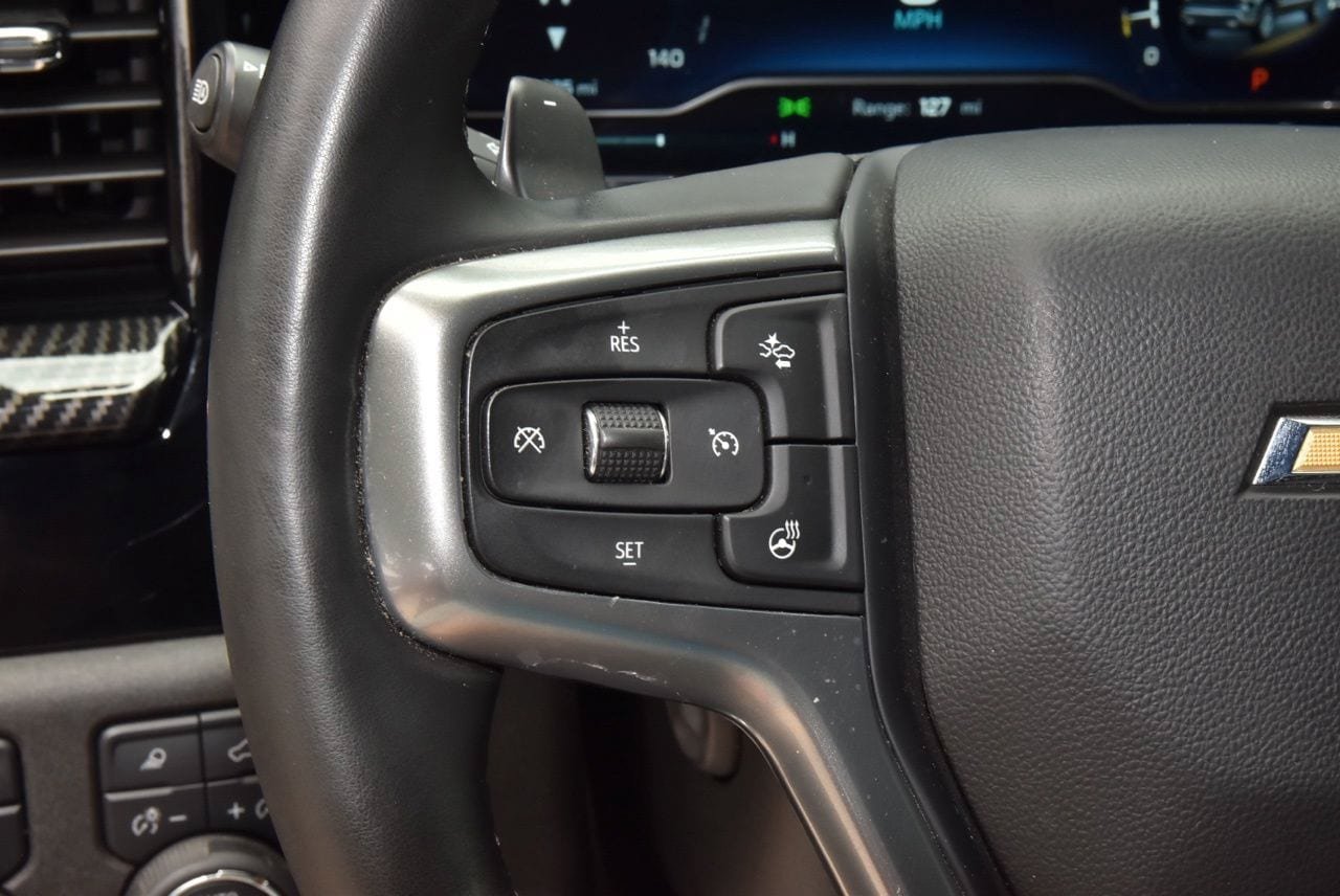 Used 2025 Chevrolet Silverado 1500 LTZ AWD/4WD image 23