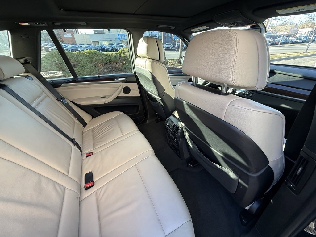 Used 2011 BMW X5 xDrive35i image 39