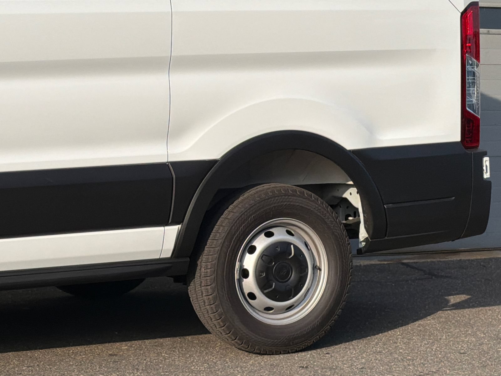 Used 2026 Ford Transit 150 Low Roof w/ Load Area Protection Package RWD image 5