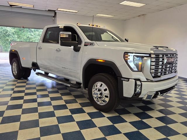 New 2026 GMC Sierra 3500 Denali w/ Denali Reserve Package