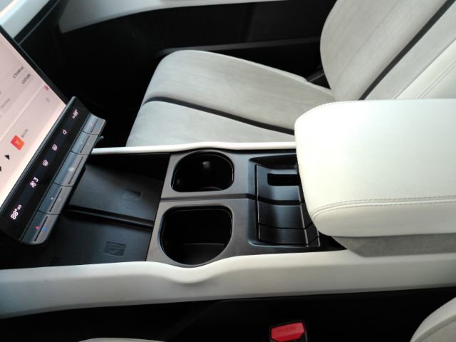 Used 2023 Fisker Ocean Extreme image 41