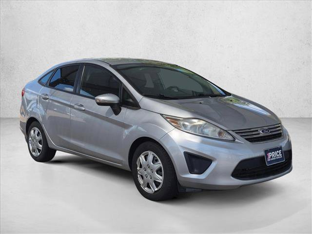 Used 2013 Ford Fiesta SE FWD video 3