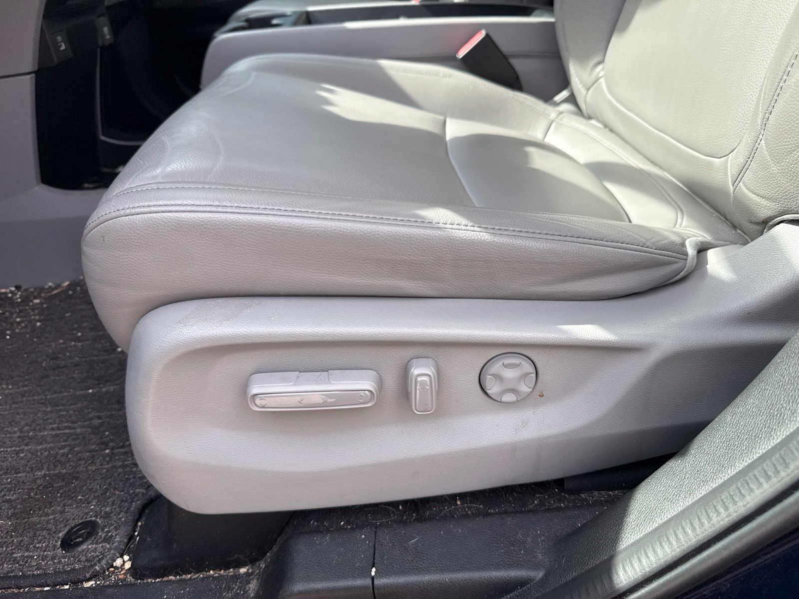Used 2024 Honda Odyssey EX-L image 24
