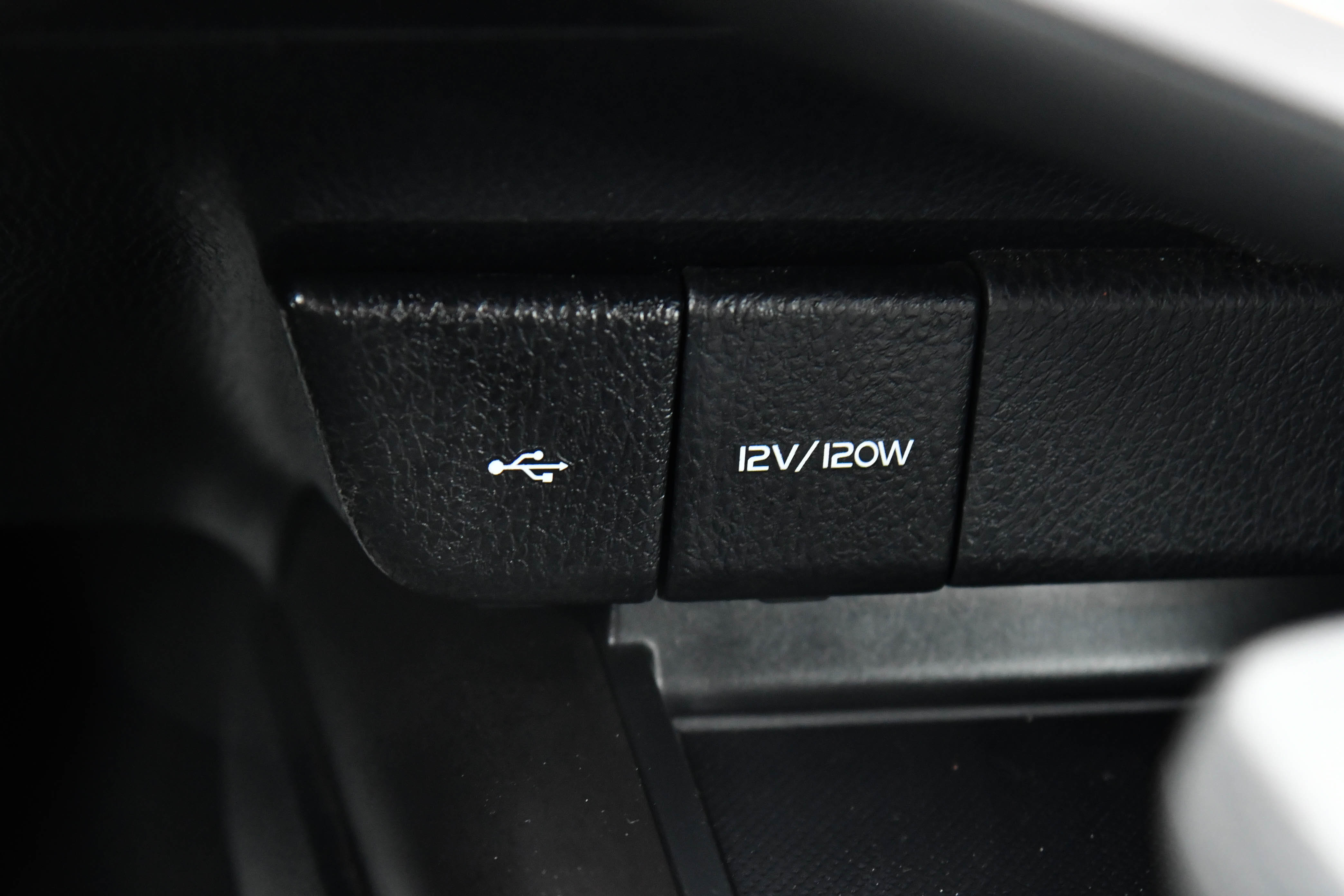 Used 2024 Toyota Camry LE image 23