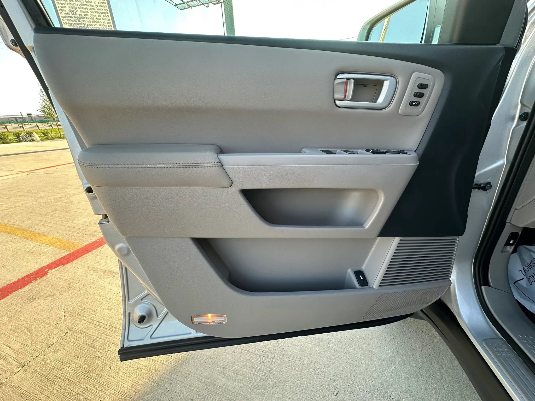 Used 2015 Honda Pilot Touring image 38
