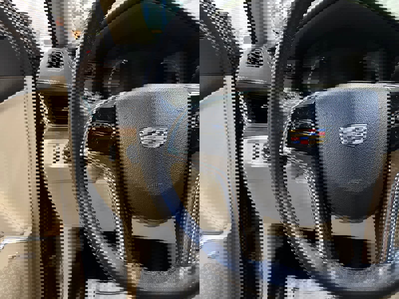 Used 2020 Cadillac Escalade ESV Luxury w/ Escalade Sport Edition image 15