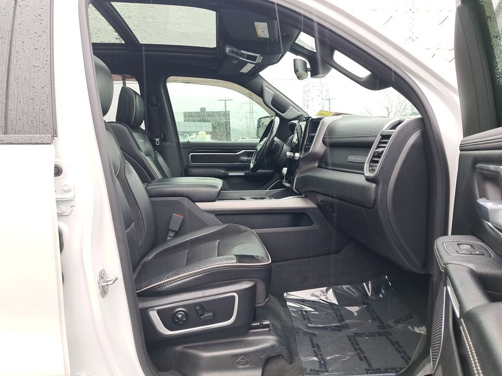 Used 2020 RAM 1500 Laramie w/ Sport Appearance Package image 17