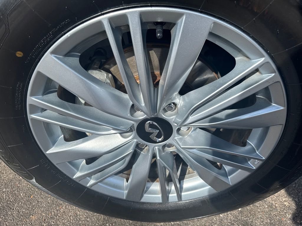 Used 2024 INFINITI QX80 Luxe image 39