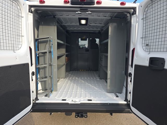Used 2025 RAM ProMaster 2500 w/ Quick Order Package 22G SLT FWD image 7