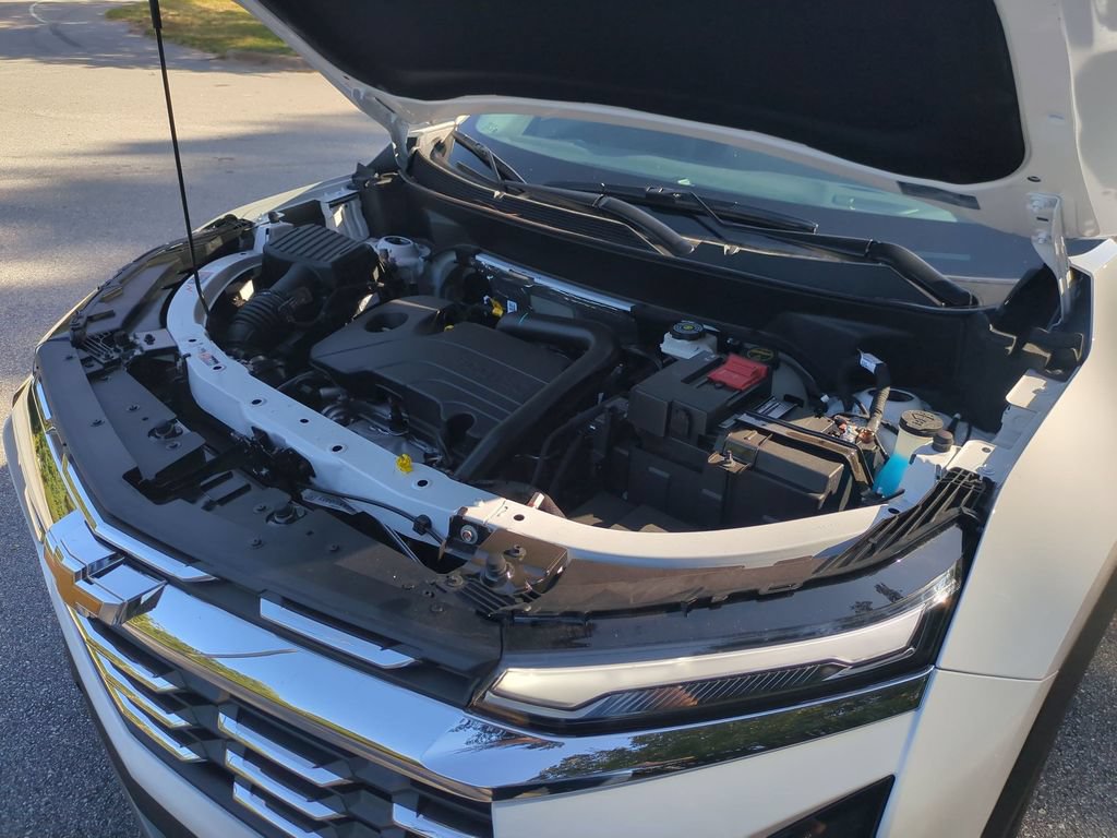 New 2026 Chevrolet Equinox LT FWD image 36
