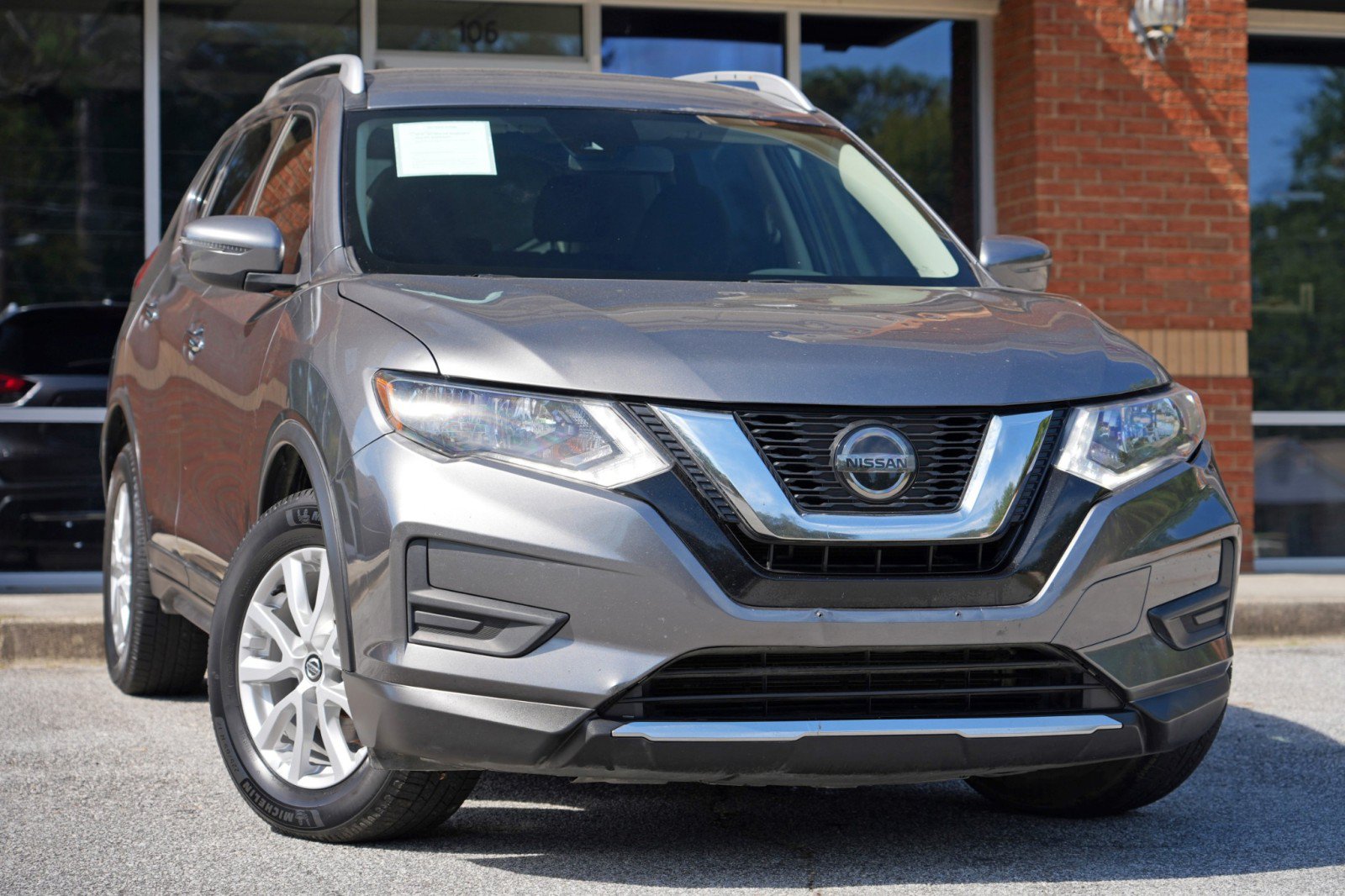 Used 2020 Nissan Rogue S w/ Special Edition Package AWD/4WD image 2